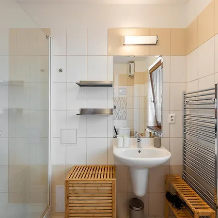 Old Town Oasis 3 * ברטיסלאבה