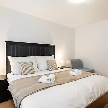 Old Town Oasis 3 Apartment Pressburg